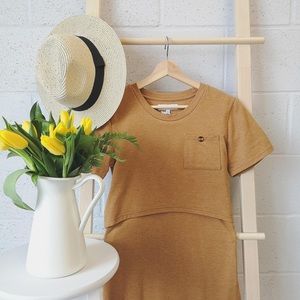Maternity/breastfeeding dress